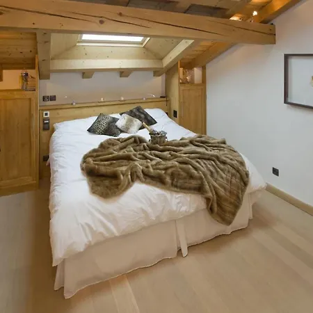 Exclusive Chalet With Panoramic Alpine Chalet Gstaad